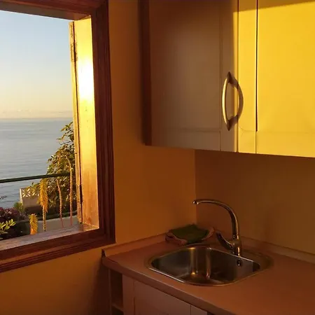 Willkommen Im Paradies - Welcome In Paradise - Bienvenidos Al Paraiso Feriehus