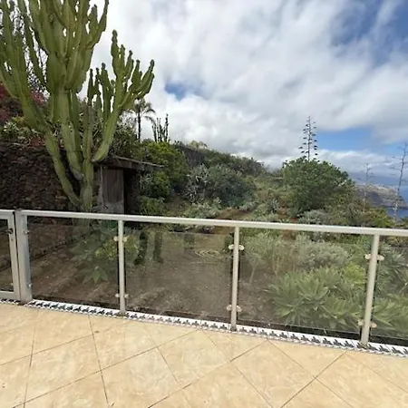 Willkommen Im Paradies - Welcome In Paradise - Bienvenidos Al Paraiso