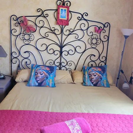 Willkommen Im Paradies - Welcome In Paradise - Bienvenidos Al Paraiso Feriehus