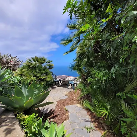 Willkommen Im Paradies - Welcome In Paradise - Bienvenidos Al Paraiso Feriehus