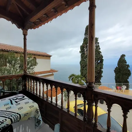 Willkommen Im Paradies - Welcome In Paradise - Bienvenidos Al Paraiso